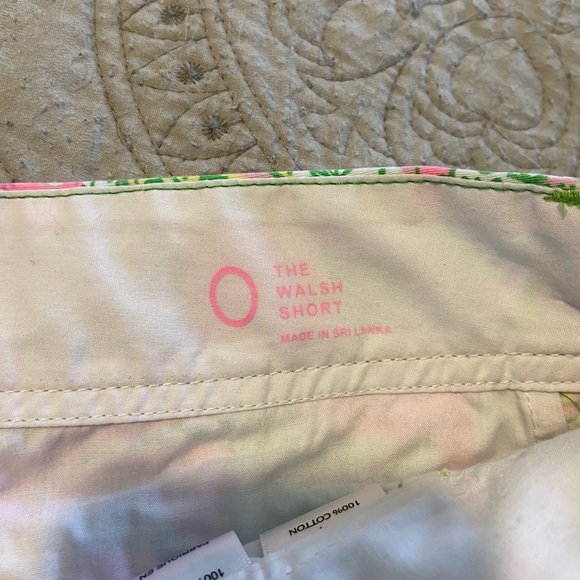 Lilly Pulitzer Size 0 Walsh Short - Picture 5 of 5